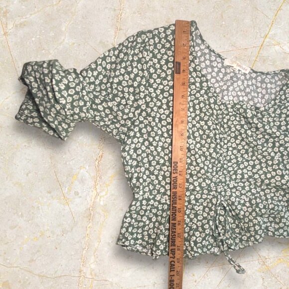 Green Floral Long-Sleeve Crop Blouse With Ruched Front & Drawstring Waist - Picture 7 of 9